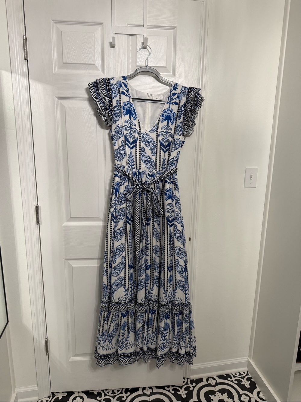 Blue & White Printed V-Neck Maxi Dress with Tie Waist